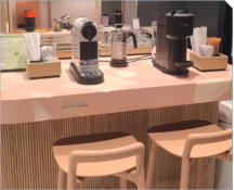 Carrusel de imgenes de obras en tiendas y locales